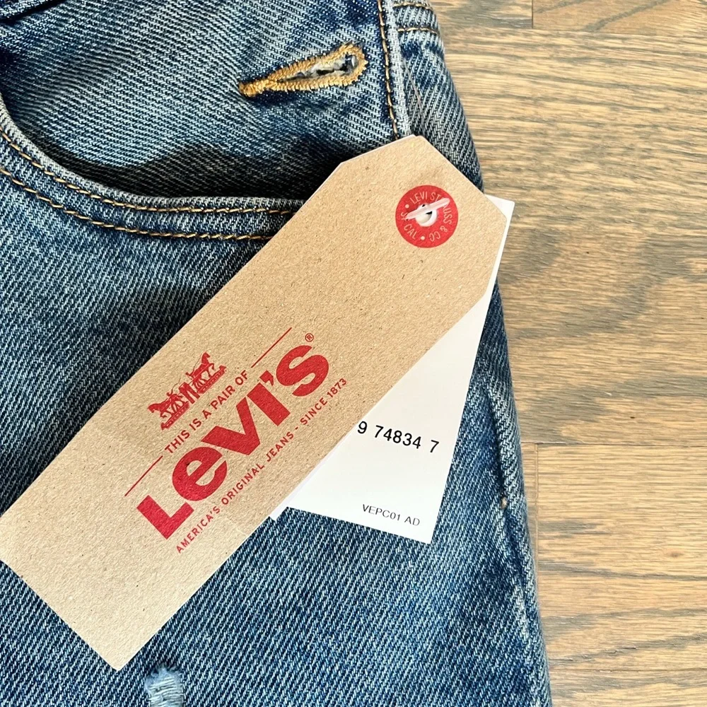 NWT Levi's overalls - Picture 2 of 11